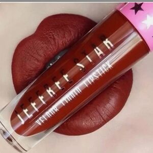 Jeffree Star Velour Unicorn Blood Lipstick.